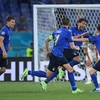 Italy trở thành đội đầu tiên vượt qua vòng bảng sau trận thắng Thụy Sĩ