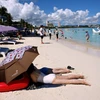 Guam triển khai chương trình "nghỉ dưỡng vaccine" để thúc đẩy du lịch