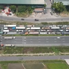 [Photo] Chốt kiểm dịch cao tốc Pháp Vân-Cầu Giẽ ùn tắc kéo dài