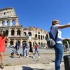 Dịch COVID-19: Italy bỏ yêu cầu cách ly đối với du khách Anh