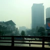 Ô nhiễm không khí nặng tại một số điểm ở Hà Nội và vùng lân cận