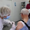 Thụy Điển mở rộng đối tượng được tiêm mũi vaccine tăng cường