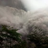 Ít nhất 13 người thiệt mạng do núi lửa phun trào tại Indonesia