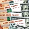 Giá đồng ruble rơi xuống mức thấp kỷ lục do các lệnh trừng phạt