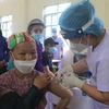 Trên 4.200 người dân Cao Bằng được tiêm mũi 4 vaccine phòng COVID-19