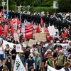 Hàng trăm người tuần hành vì khí hậu nhân Hội nghị thượng đỉnh G7