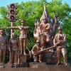 Khánh thành Tượng đài “Công an nhân dân vì dân phục vụ” tại Hà Nội