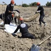 Phát hiện gần 30 thi thể trong hố chôn tập thể tại Syria