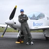 Người trẻ tuổi nhất bay một mình vòng quanh thế giới trong 5 tháng