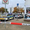 Đức: Cảnh sát nổ súng bắt giữ kẻ tấn công bằng dao làm 2 người chết