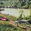 Vụ xe du lịch rơi xuống sông Sêrêpốk: Tích cực tìm kiếm người mất tích