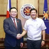 Chủ tịch Quốc hội Vương Đình Huệ hội kiến với Tổng thống Philippines