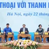 Hình ảnh Thủ tướng Phạm Minh Chính tham gia đối thoại với thanh niên