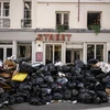 Những đống rác trên phố ở Paris và cuộc khủng hoảng mới của nước Pháp