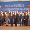 Các đại biểu Bộ Công thương Việt Nam và Bộ Bộ Thương mại, Công nghiệp và Năng lượng Hàn Quốc chụp ảnh lưu niệm. (Ảnh: Đức Thắng/TTXVN)