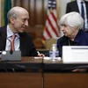 Bộ trưởng Tài chính Janet Yellen (phải) và Chủ tịch Ủy ban Chứng khoán và Giao dịch Gary Gensler. (Nguồn: Bloomberg)