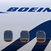 Biểu tượng của Boeing trên máy bay Boeing 737. (Ảnh: AFP/TTXVN)