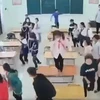 Tuyên Quang: Xử lý các học sinh gây rối, ném dép vào giáo viên