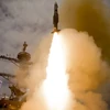 Tàu khu trục của Hải quân Hàn Quốc phóng thử tên lửa SM-2 trong một cuộc tập trận. (Nguồn: Raytheon)