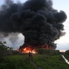 Khói lửa bốc lên sau vụ không kích của Israel xuống thị trấn Ghazieh, Liban ngày 20/2/2024. (Ảnh: THX/TTXVN)