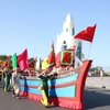 Việc tái hiện Lễ hội cầu ngư nhằm góp phần bảo tồn nét sinh hoạt văn hóa tín ngưỡng đặc trưng của ngư dân. (Ảnh: Đặng Tuấn/TTXVN)