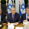 Thủ tướng Israel Benjamin Netanyahu (giữa) chủ trì cuộc họp nội các ở Tel Aviv ngày 31/3/2023. (Ảnh: AFP/TTXVN)