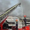 Hỏa hoạn tại công ty sản xuất vỏ điện thoại ở Bắc Ninh