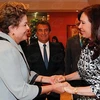 Tổng thống Cristina thảo luận về cuộc tấn công đầu cơ tiền tệ vào các nền kinh tế mới nổi trong cuộc gặp với bà Rousseff. (Ảnh: Agencia Brasil)