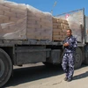 Israel cho chuyển vật liệu xây dựng và máy móc vào Dải Gaza