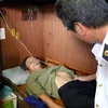 Quảng Nam: Đưa ngư dân bị tai nạn trên biển vào đất liền an toàn 