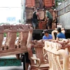 Sản phẩm gỗ xuất khẩu của doanh nghiệp tại huyện Thường Tín, Hà Nội. (Ảnh: Đình Huệ/TTXVN)