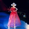 Tuần thời trang Việt Nam: Bùng nổ nhà thiết kế Hoàng Minh Hà