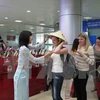 Du khách Nga tại Cảng hàng không quốc tế Cam Ranh, Khánh Hòa, cuối năm 2015. (Ảnh: TTXVN)