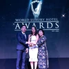 Đại diện Emeralda Resort Ninh Bình nhận giải thưởng. (Ảnh: BTC)
