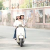 Mới đây, Á hậu Diễm Trang và Á hậu Thuý An đã cùng nhau vi vu xe máy khắp Sài Gòn để thực hiện hành trình ăn vặt lành mạnh đầy mới lạ và hấp dẫn của mình. (Ảnh: Tân Lê/Vietnam+)