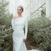 Hoa hậu Lương Thùy Linh sang trọng trong thiết kế váy cưới xa xỉ