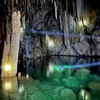 [Photo] Bí ẩn hồ nước lớn xanh ngắt trong hang động trên đỉnh núi