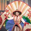 Trang phục dân tộc “Chiếu Cà Mau” của Nguyễn Quốc Việt. (Ảnh: CTV/Vietnam+)