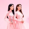 Á hậu Phương Anh và Miss International 2019 khoe vẻ đẹp ‘một 9 một 10'