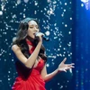 Hoa hậu Thùy Tiên khoe giọng hát ngọt ngào gây quỹ từ thiện. (Nguồn ảnh: Miss Grand International)