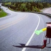 Chú robot thích phiêu lưu mạo hiểm Hitchbot. (Nguồn: Designtaxi.com)