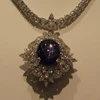 Viên đá quý sapphire đổi màu có tên gọi “Ngôi sao của Đức Chúa trời”-“Star of Genesis.” (Ảnh: Mỹ Bình-Lê Hải/Vietnam+)
