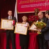 Trao tặng Huy chương hữu nghị của Việt Nam cho 4 phóng viên Nga