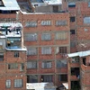 Xây dựng nhà cho người nghèo ở Bolivia. (Nguồn: travel-images.com)