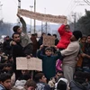 Người di cư ở biên giới Hy Lạp-Macedonia ngày 28/2. (Nguồn: AFP)