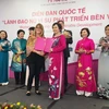 Đại diện Hội nữ doanh nhân Thành phố Hồ Chí Minh và Lãnh sự quán Australia. (Ảnh: Mỹ Phương/Vietnam+)