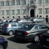 Một dãy xe công trước dinh Tổng thống Italy (Nguồn: Il Messaggero)