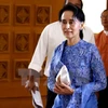 Bà Aung San Suu Kyi dự lễ tuyên thệ nhậm chức của tân Tổng thống và các Phó Tổng thống Myanmar tại Quốc hội ở Naypyitaw ngày 30/3. (Nguồn: THX/TTXVN)