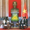 Chủ tịch nước Trần Đại Quang tiếp bà Victoria Kwakwa, Phó Chủ tịch Ngân hàng Thế giới. (Ảnh: Nhan Sáng/TTXVN) 
