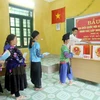 Cử tri dân tộc bỏ phiếu bầu cử tại khu vực số 1, bản Nậm San 1, xã Mường Nhé, huyện Mường Nhé. (Ảnh: Tuấn Anh/TTXVN)